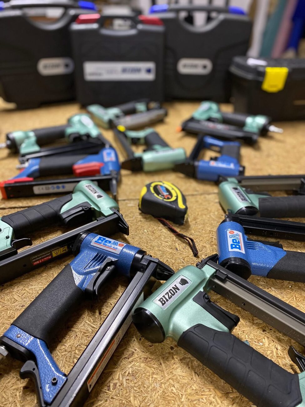 narzędzia tapicerskie